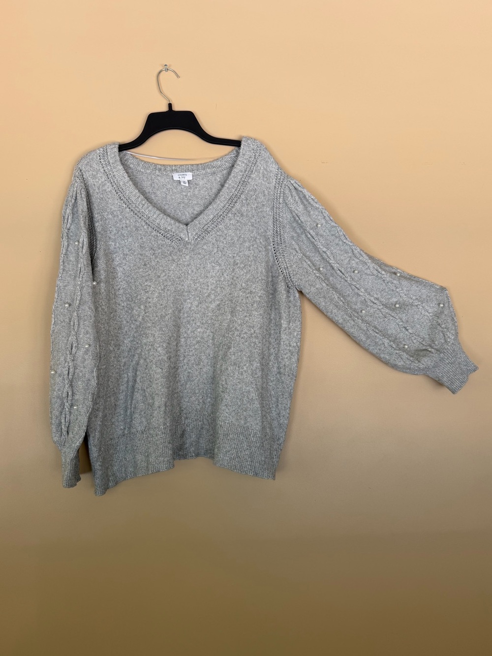 crown & ivy Heather Gray V-Neck Sweater with Pearl-Trim Sleeves